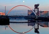 Moon Setting over Squinty Bridge - Gordon Nicol